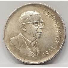 SOUTH AFRICA 1969 . ONE 1 RAND COIN . KEY DATE